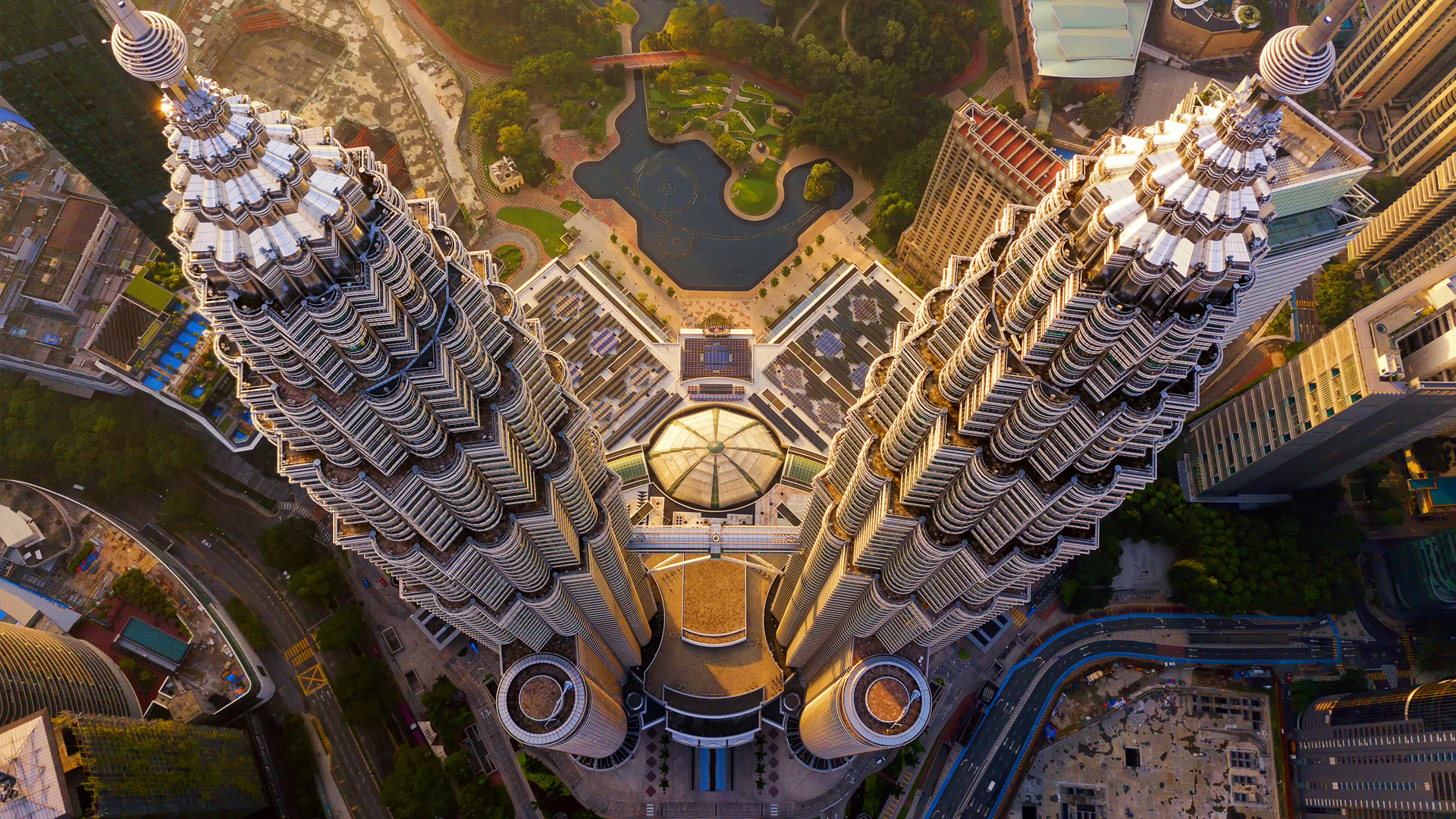 An image of the Malaysia Petronas Towers